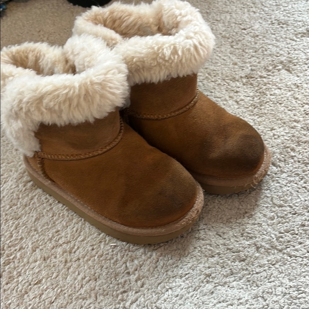 UGG Tan Kids Boots with Cream Faux Fur